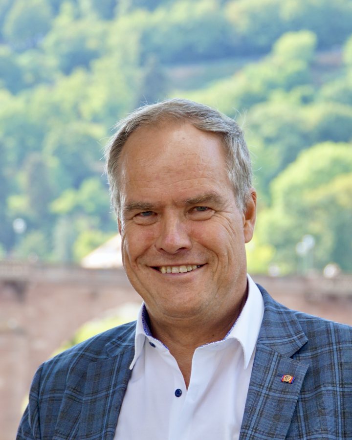 Portraet von Oberbuergermeister Prof. Dr. Eckart Wuerzner